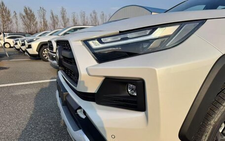 Toyota RAV4, 2025 год, 3 290 000 рублей, 4 фотография