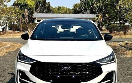 Ford Focus IV, 2022 год, 1 670 000 рублей, 2 фотография