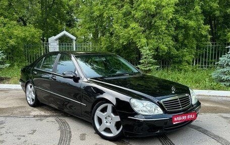 Mercedes-Benz S-Класс, 2001 год, 890 000 рублей, 1 фотография