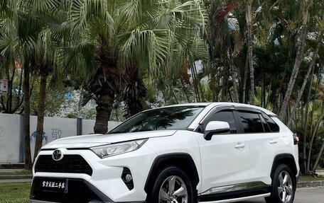 Toyota RAV4, 2022 год, 2 132 600 рублей, 1 фотография