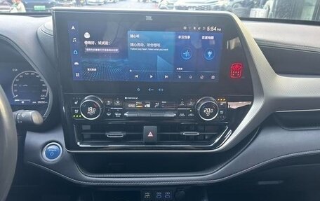 Toyota Highlander, 2022 год, 3 800 000 рублей, 11 фотография