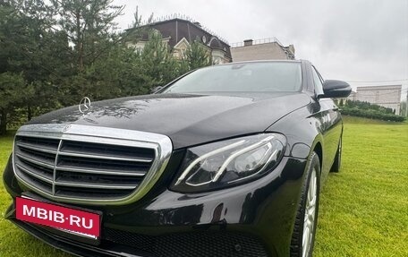 Mercedes-Benz E-Класс, 2018 год, 2 200 000 рублей, 7 фотография