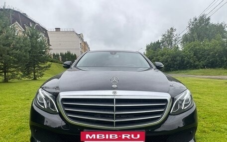 Mercedes-Benz E-Класс, 2018 год, 2 200 000 рублей, 6 фотография