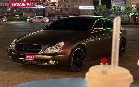 Mercedes-Benz CLS, 2005 год, 1 100 000 рублей, 4 фотография