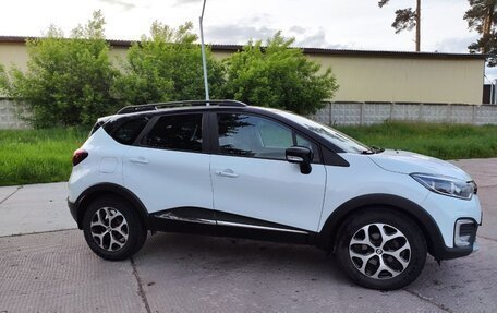 Renault Kaptur I рестайлинг, 2019 год, 1 850 000 рублей, 20 фотография