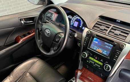 Toyota Camry, 2014 год, 1 950 000 рублей, 10 фотография