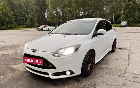 Ford Focus III, 2013 год, 1 125 000 рублей, 2 фотография