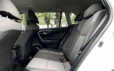 Toyota RAV4, 2022 год, 2 132 600 рублей, 17 фотография