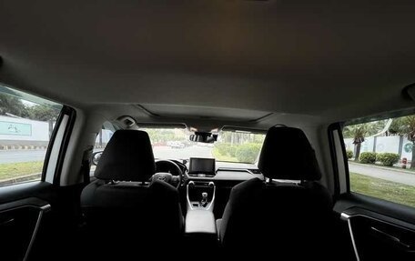 Toyota RAV4, 2022 год, 2 132 600 рублей, 18 фотография