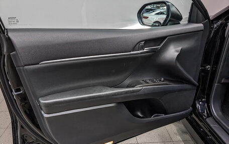 Toyota Camry, 2022 год, 2 995 000 рублей, 19 фотография