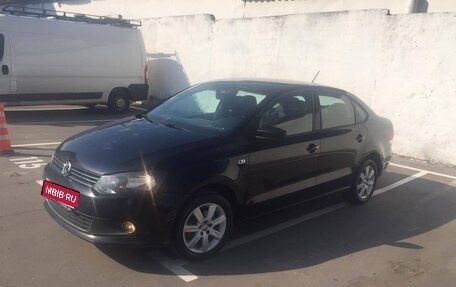 Volkswagen Polo VI (EU Market), 2013 год, 850 000 рублей, 1 фотография