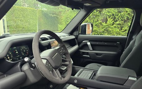 Land Rover Defender II, 2021 год, 27 000 000 рублей, 7 фотография