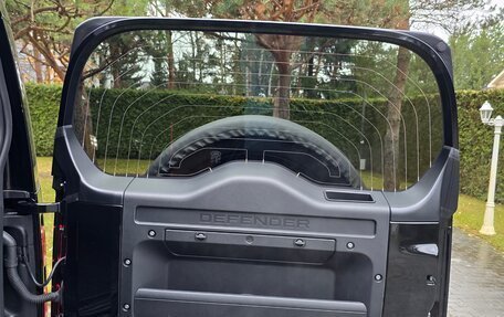 Land Rover Defender II, 2021 год, 27 000 000 рублей, 14 фотография