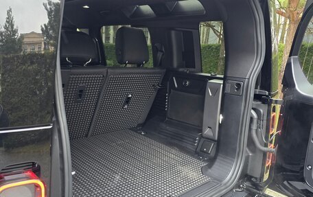 Land Rover Defender II, 2021 год, 27 000 000 рублей, 13 фотография