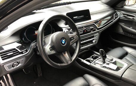 BMW 7 серия, 2018 год, 4 690 000 рублей, 3 фотография