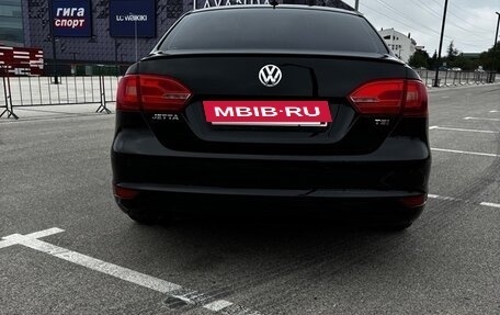 Volkswagen Jetta VI, 2011 год, 1 255 900 рублей, 11 фотография