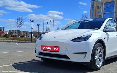 Tesla Model Y I, 2021 год, 4 100 000 рублей, 12 фотография