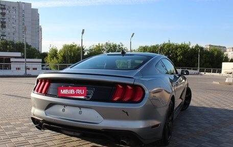 Ford Mustang VI рестайлинг, 2022 год, 2 300 000 рублей, 9 фотография