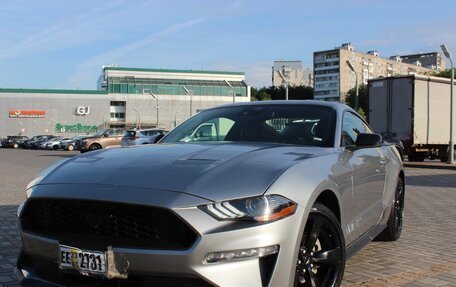 Ford Mustang VI рестайлинг, 2022 год, 2 300 000 рублей, 11 фотография