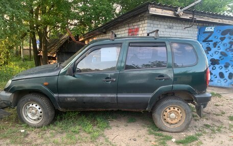 Chevrolet Niva I рестайлинг, 2004 год, 115 000 рублей, 3 фотография