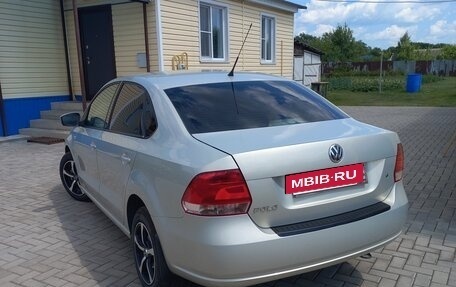 Volkswagen Polo VI (EU Market), 2012 год, 800 000 рублей, 4 фотография