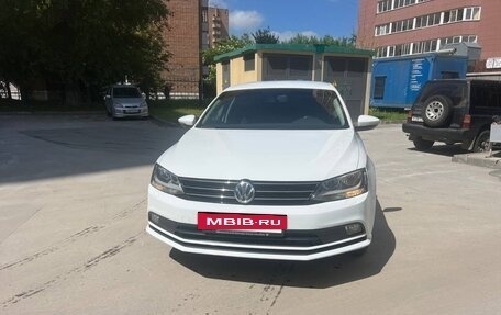 Volkswagen Jetta VI, 2016 год, 1 200 000 рублей, 2 фотография