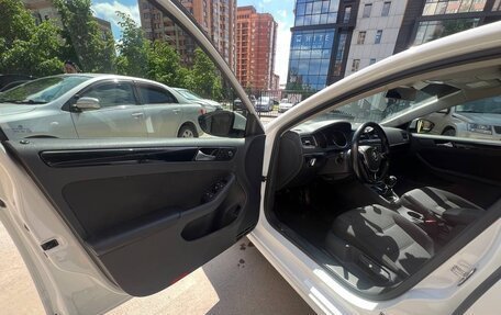 Volkswagen Jetta VI, 2016 год, 1 200 000 рублей, 20 фотография
