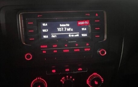 Volkswagen Jetta VI, 2016 год, 1 200 000 рублей, 11 фотография