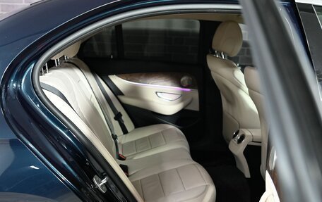 Mercedes-Benz E-Класс, 2016 год, 3 125 000 рублей, 22 фотография