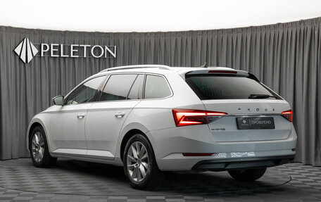 Skoda Superb III рестайлинг, 2019 год, 3 200 000 рублей, 4 фотография