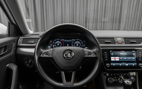 Skoda Superb III рестайлинг, 2019 год, 3 200 000 рублей, 13 фотография