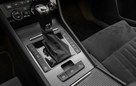 Skoda Superb III рестайлинг, 2019 год, 3 200 000 рублей, 21 фотография