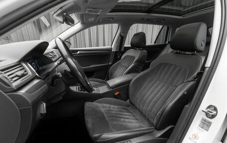 Skoda Superb III рестайлинг, 2019 год, 3 200 000 рублей, 11 фотография