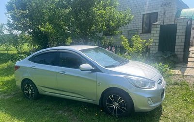 Hyundai Solaris II рестайлинг, 2011 год, 930 000 рублей, 1 фотография