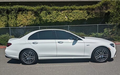 Mercedes-Benz E-Класс AMG, 2022 год, 7 122 414 рублей, 4 фотография