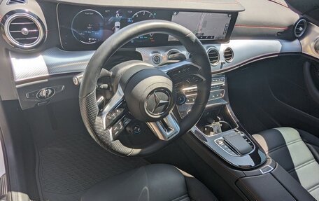 Mercedes-Benz E-Класс AMG, 2022 год, 7 122 414 рублей, 10 фотография