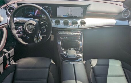 Mercedes-Benz E-Класс AMG, 2022 год, 7 122 414 рублей, 17 фотография