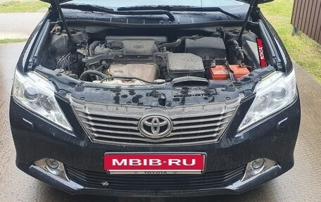 Toyota Camry, 2013 год, 2 100 000 рублей, 12 фотография