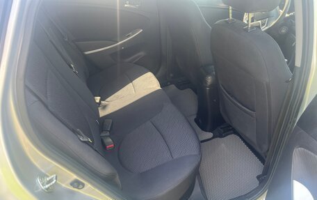 Hyundai Solaris II рестайлинг, 2011 год, 930 000 рублей, 6 фотография