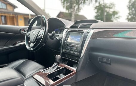 Toyota Camry, 2015 год, 2 050 000 рублей, 16 фотография