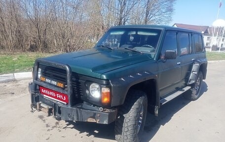 Nissan Patrol, 1990 год, 780 000 рублей, 2 фотография