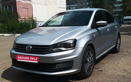 Volkswagen Polo VI (EU Market), 2016 год, 1 070 000 рублей, 2 фотография