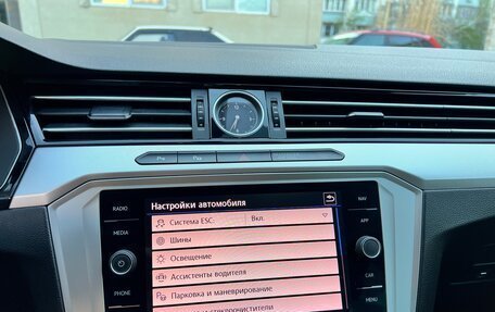 Volkswagen Passat B8 рестайлинг, 2017 год, 2 230 000 рублей, 27 фотография