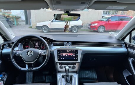 Volkswagen Passat B8 рестайлинг, 2017 год, 2 230 000 рублей, 32 фотография