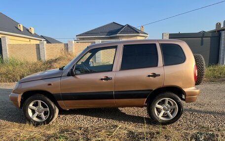 Chevrolet Niva I рестайлинг, 2004 год, 290 000 рублей, 3 фотография