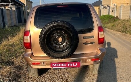 Chevrolet Niva I рестайлинг, 2004 год, 290 000 рублей, 4 фотография