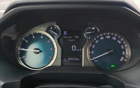 Toyota Land Cruiser Prado 150 рестайлинг 2, 2018 год, 3 522 000 рублей, 10 фотография