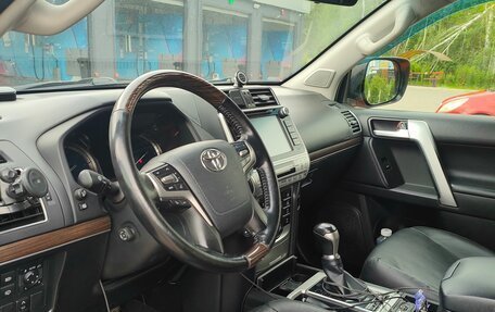 Toyota Land Cruiser Prado 150 рестайлинг 2, 2018 год, 3 522 000 рублей, 13 фотография