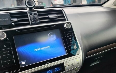 Toyota Land Cruiser Prado 150 рестайлинг 2, 2018 год, 3 522 000 рублей, 8 фотография