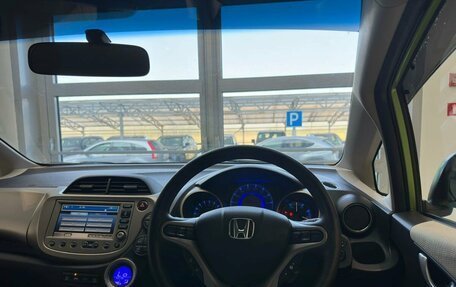 Honda Fit III, 2010 год, 680 000 рублей, 12 фотография